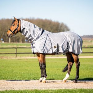 HB Vliegendeken met hals en buikflap